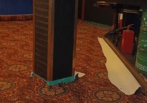 Укладка ковролина в Пабе